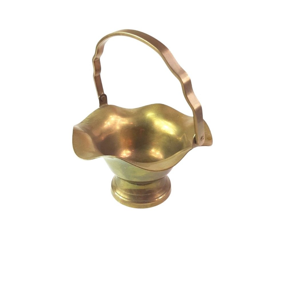 Vintage Brass Basket with Handle Scalloped Rim Design Home Decoration 5"… - Picture 6 of 11